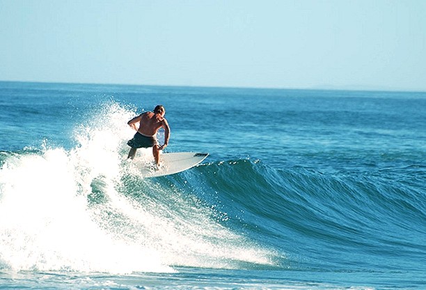8d670b4937eeb78a1c49eb4e41f780da_5fa884453ef13ec97c28080413f2e0c3_surf.jpg