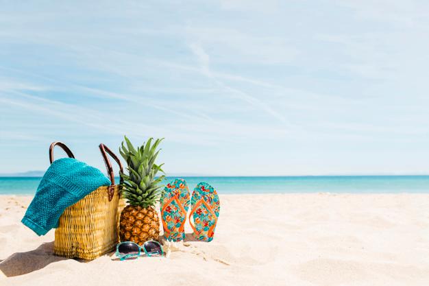 fe9cbbd76f940f7d972f7207b3aa236c_beach-background-with-beach-elements-and-copyspace_23-2147836084.jpg